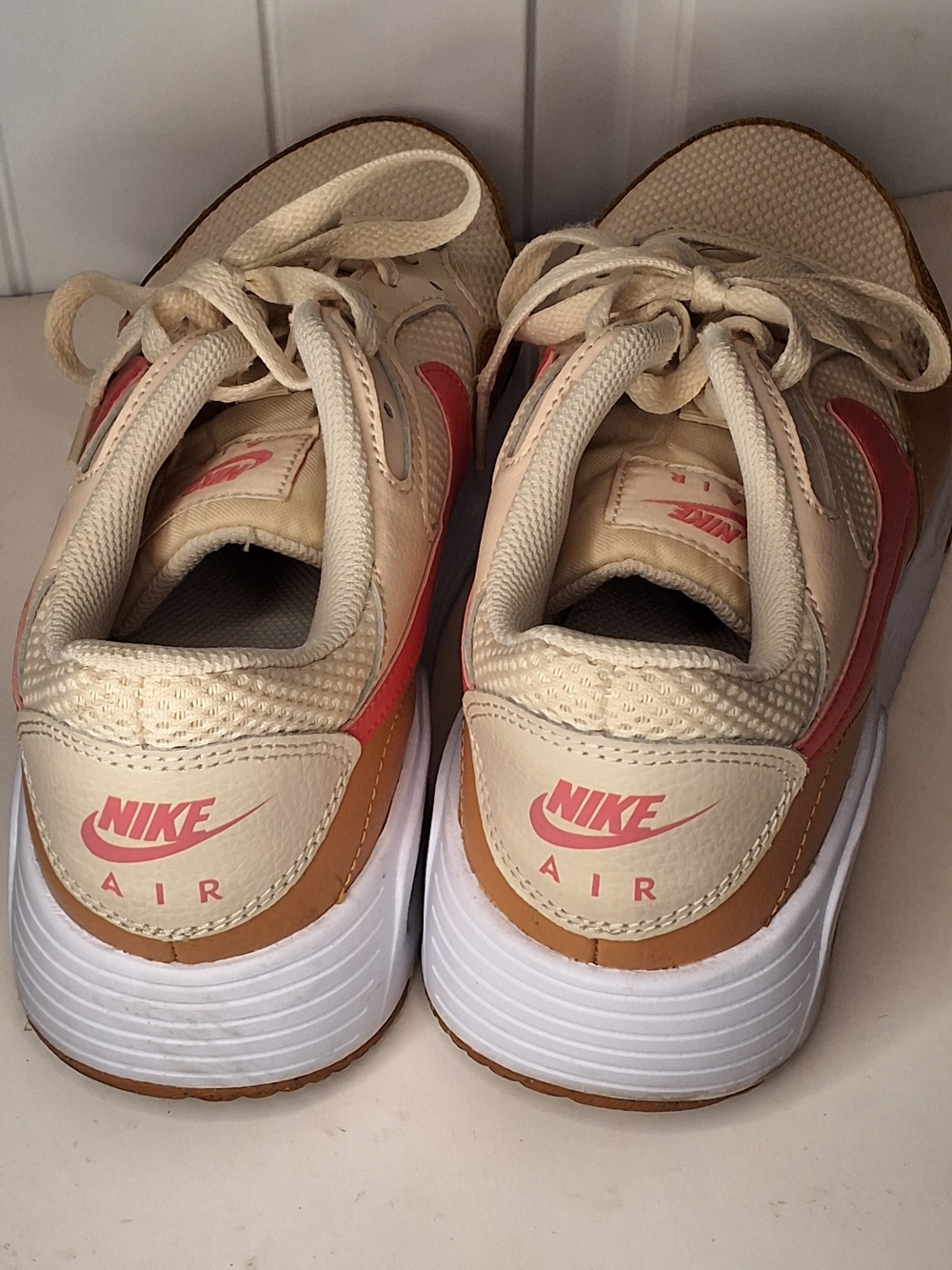 Nike Air Retro Beige & Coral Sneakers